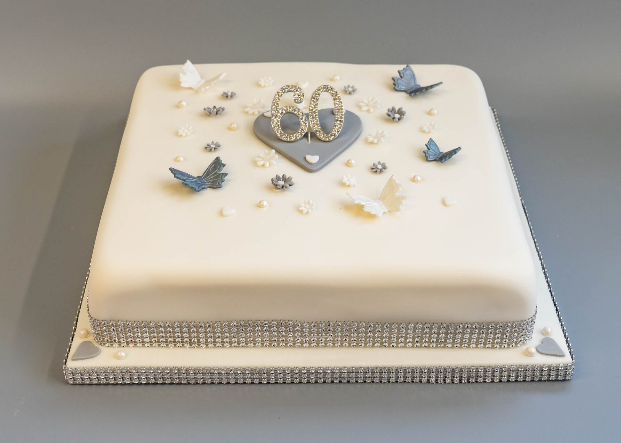 Pearl Wedding Anniversary Cake | Little Hill Cakes