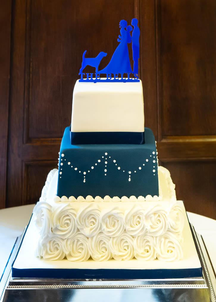 royal blue square wedding cakes